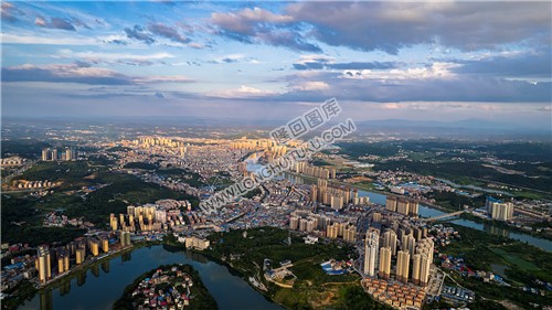 隆回全景航拍，县城全景