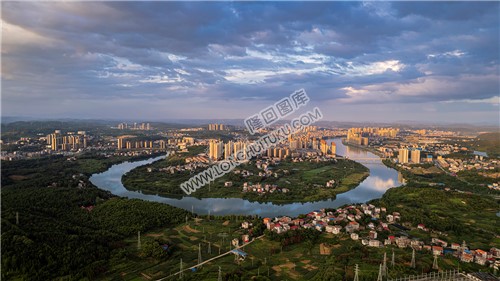隆回全景航拍，县城全景