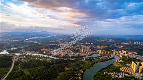 隆回全景航拍，县城全景