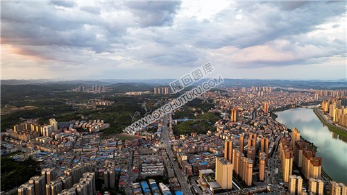 隆回全景航拍，县城全景