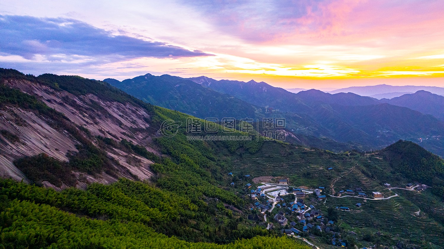 大托村的火烧云