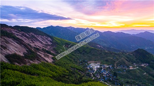 大托村的火烧云