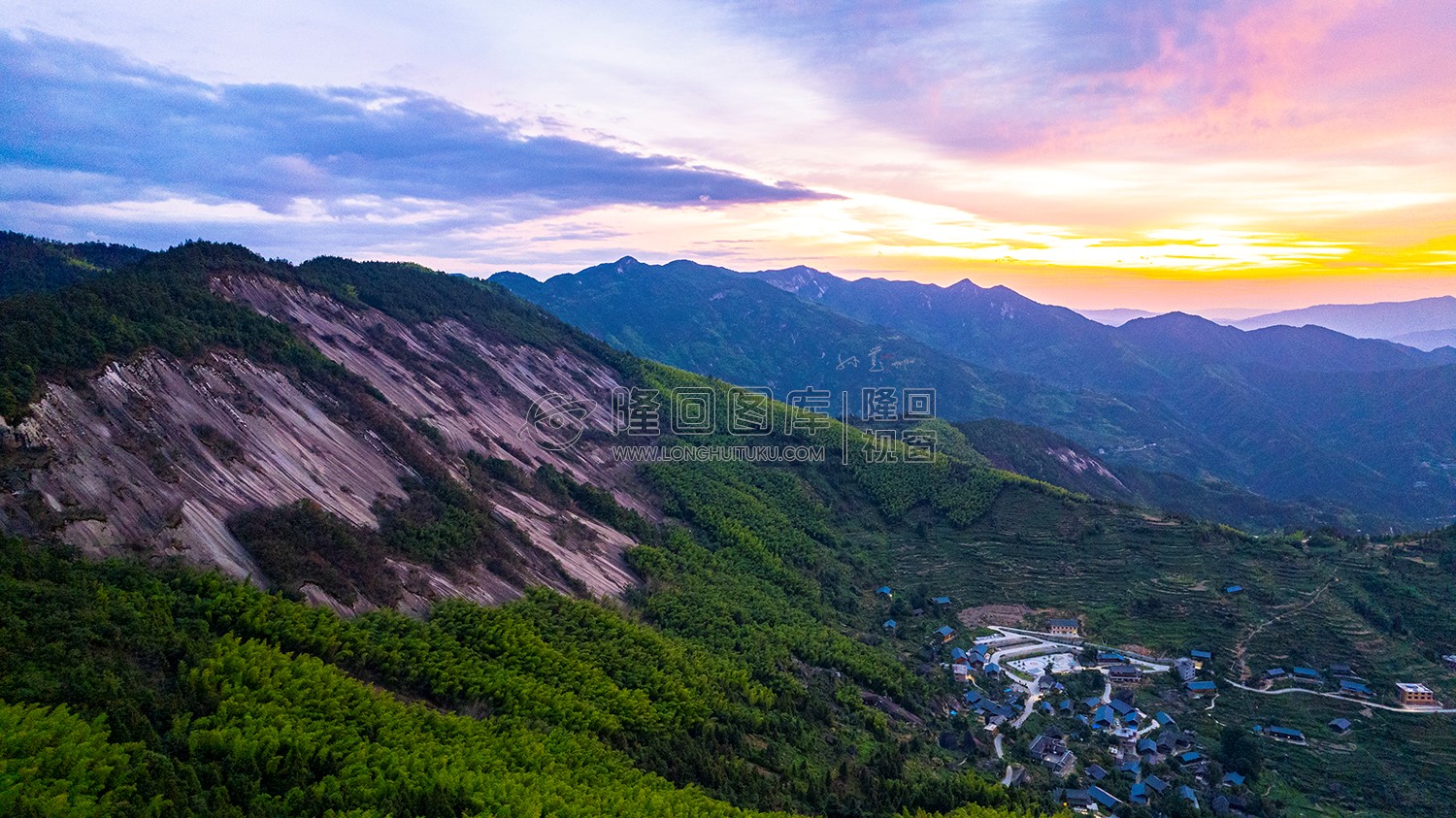 大托村的火烧云